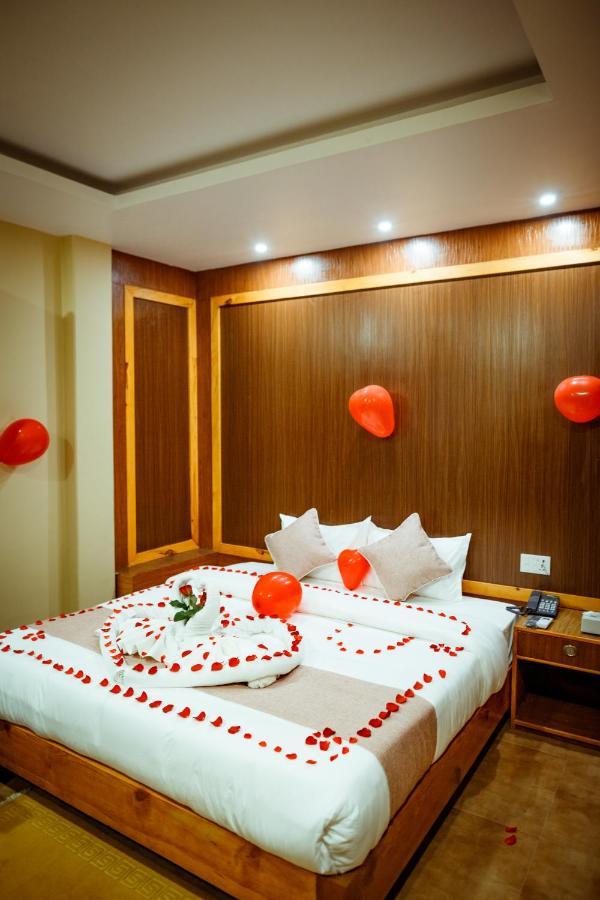 Paradise Boutique Hotel Pokhara Eksteriør bilde